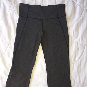 Lululemon gray cropped leggings